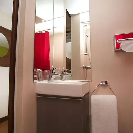 Hotel Brit Lyon Eurexpo 2*